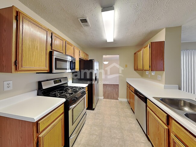 Photo - 4369 Windmoor Dr NW