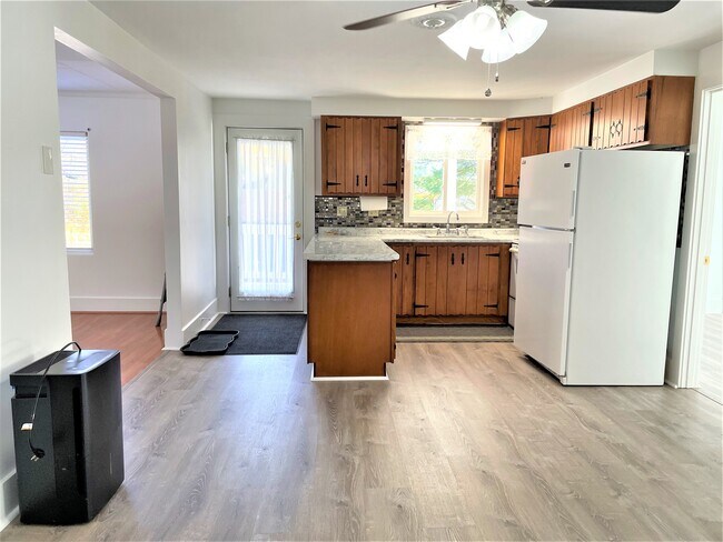 Photo - 210 Mount Vernon Ave