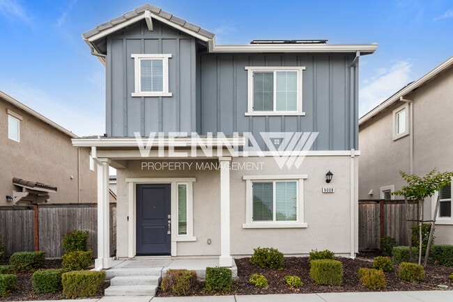 Building Photo - 9008 Sausalito Ln