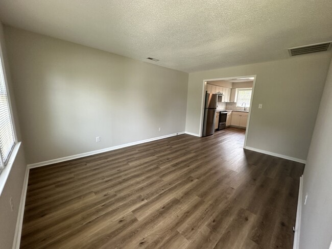 Photo - 1205 Cherry Ln