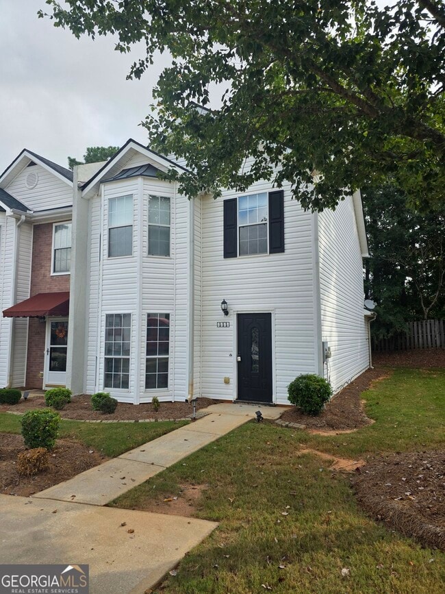 111 Chastain Loop