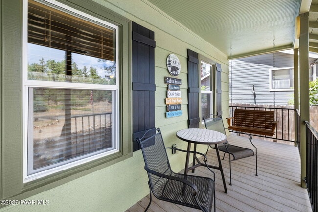 Photo - 805 Canyon Dr