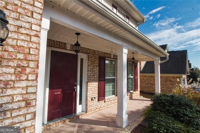 Photo - 1531 Park Knoll Trail NE