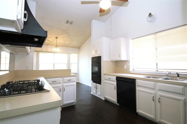 Photo - 6503 Heron Dr