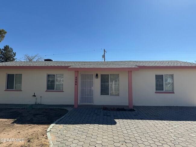 Photo - 4906 Sierra Madre Dr