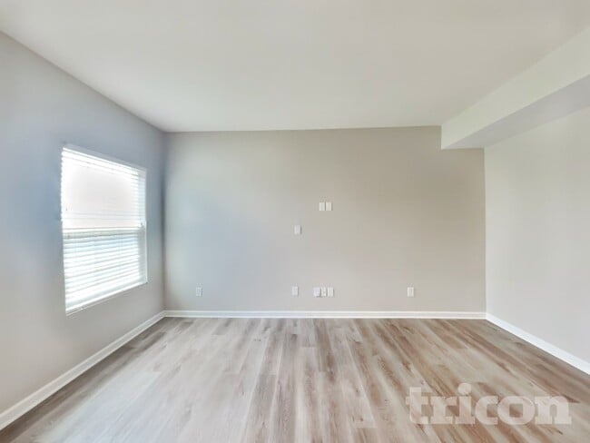 Photo - 2640 Jordan Ridge Dr