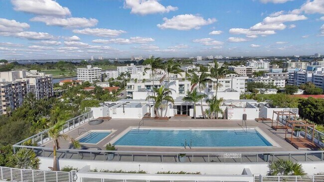 9261 E Bay Harbor Dr Unit 507