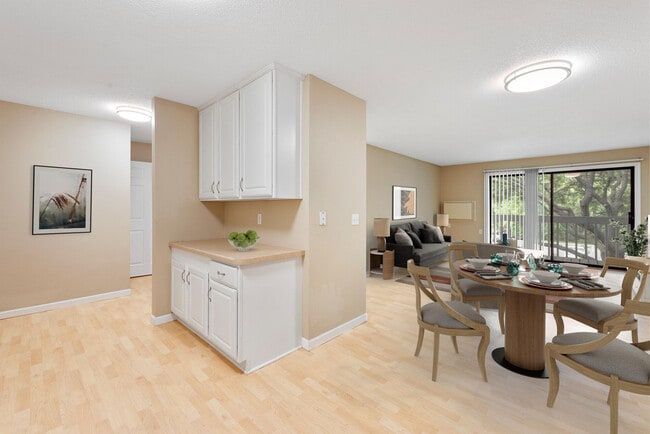 Photo - Victoria Place Apartments