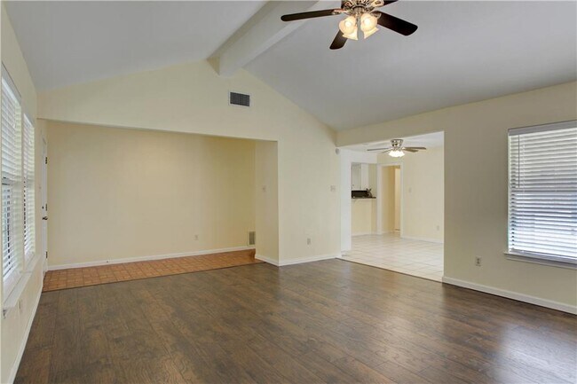 Photo - 2105 Oxford Blvd