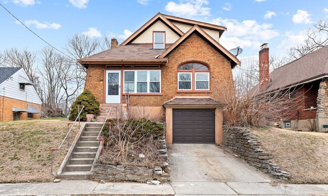 Photo - 4056 Vinedale Ave