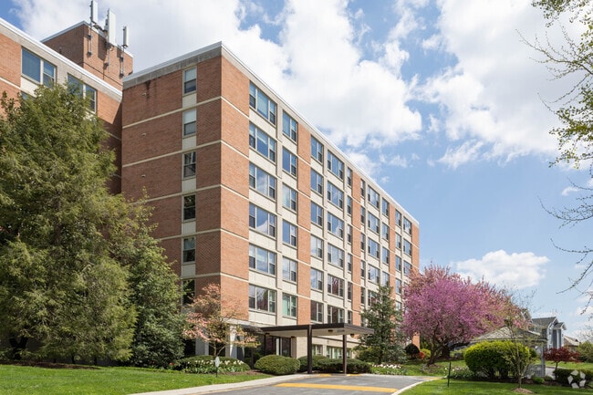 Photo - 4401 Roland Ave