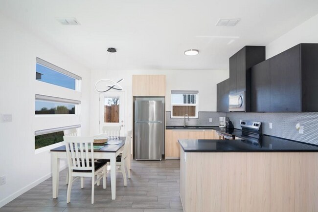 Photo - 12509 N 40th St Unit 1