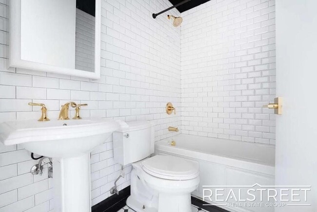 Photo - Washington Avenue Unit 1F