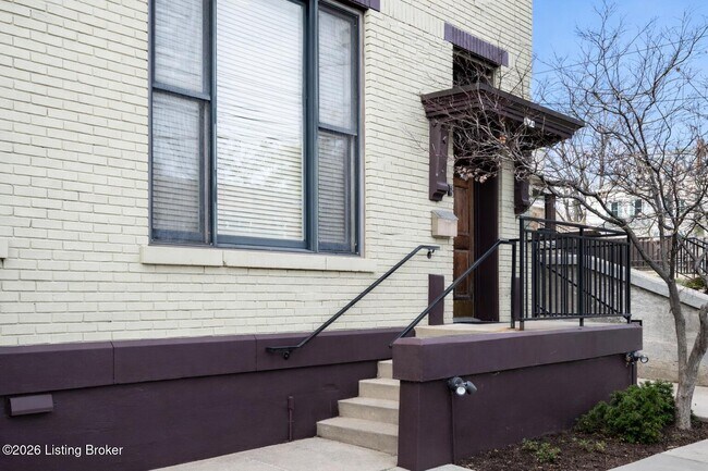 Photo - 1110 Baxter Ave Unit 1