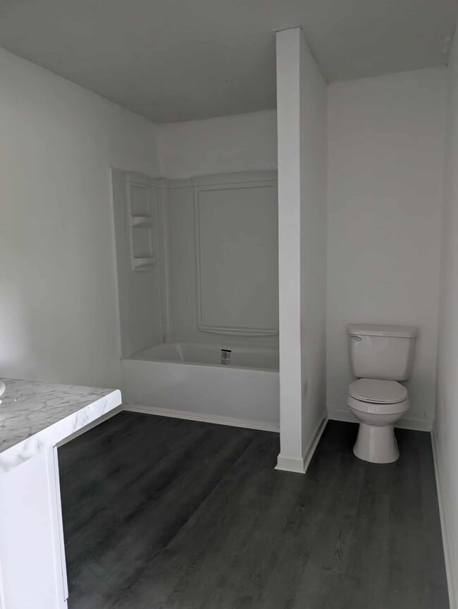 Photo - 1097 Esther Dr