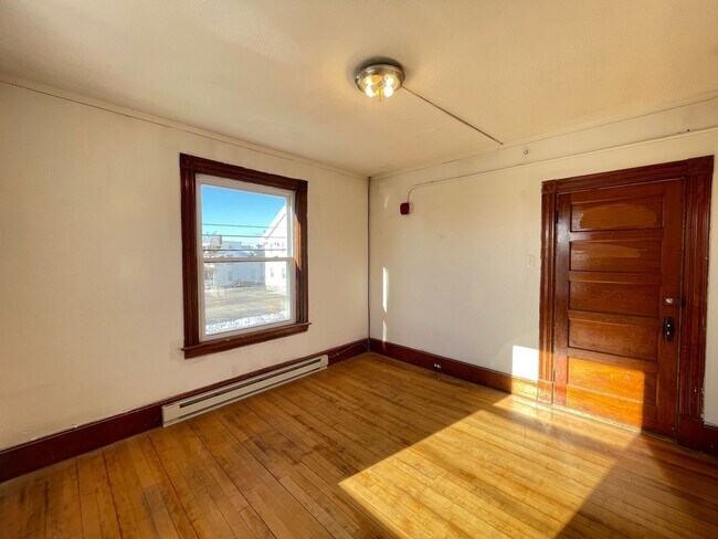 Photo - 457 Beech St Unit 2