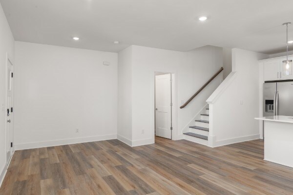 Photo - 326 Mulberry Ter