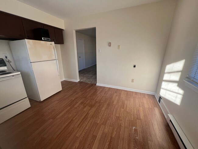 Photo - 8029 Redmon Rd