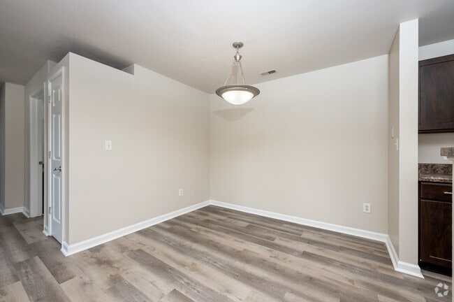 3BR, 2BA - 1,202SF - Dining Room