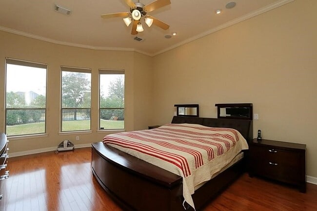 Photo - 7610 Hampton Bay Ln