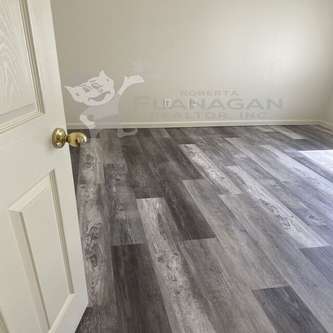 Photo - 3 Bedroom/2.5 bathroom home