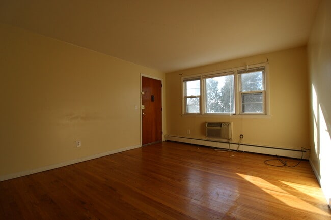 Photo - 14-20 Sisson St