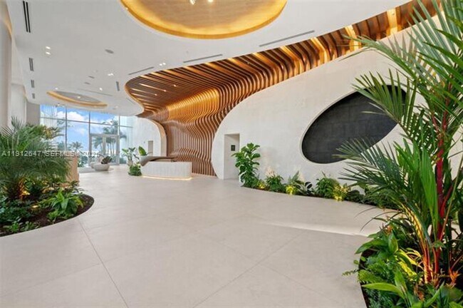 Photo - 700 NE 24th St Unidad 700 NE 24th St  5606