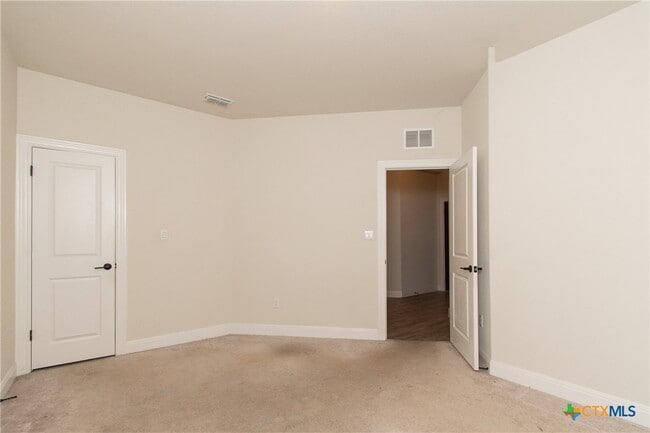 Photo - 250 Sugar Cane Rd