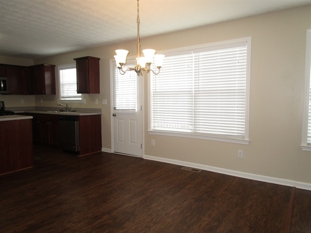 Photo - 1924 Pierce Way