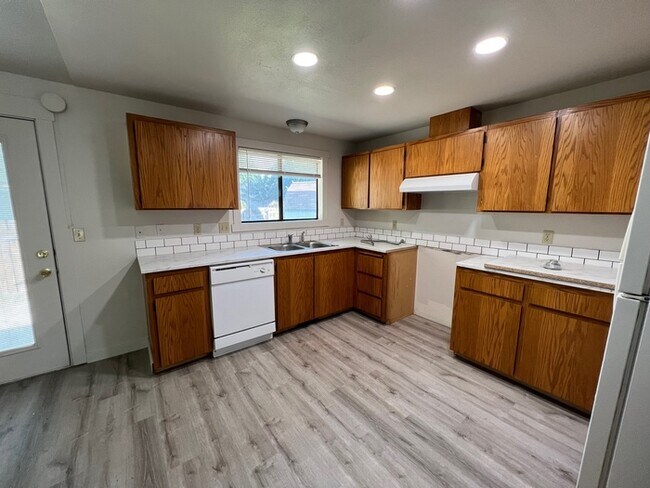 3 Bed 2 Bath in Nampa!