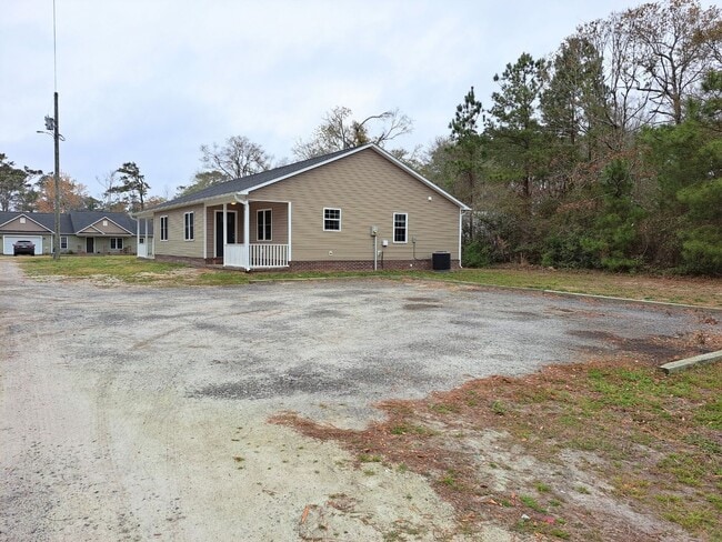 Photo - 151 Oyster Ln
