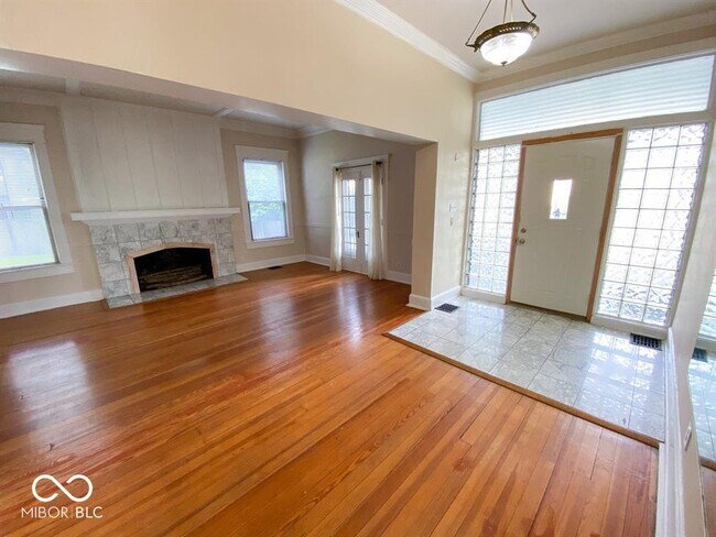 Photo - 4208 Rookwood Ave