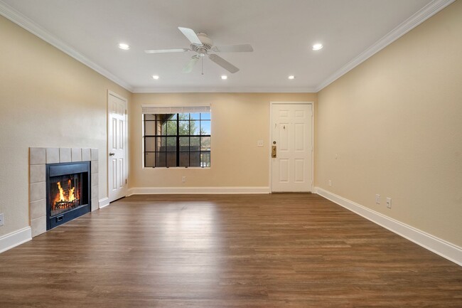 Photo - 370 Lake Tahoe Ct Unit #202