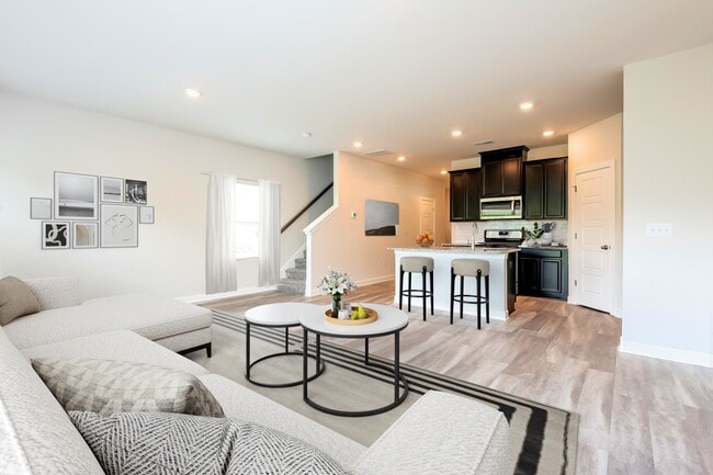 Photo - 226 Telford Dr