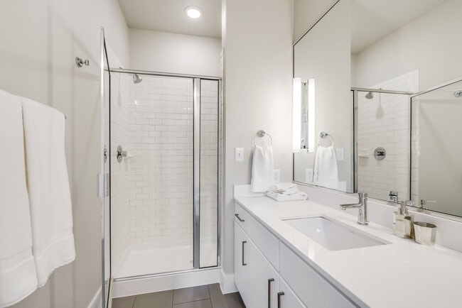 Photo - Berkshire Santal