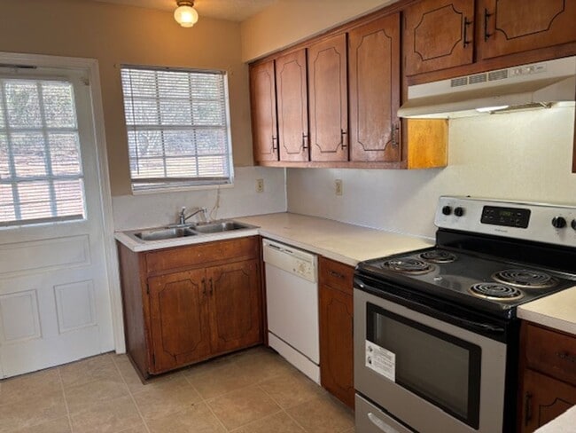 Photo - 2 bedroom 1 bath duplex unit off St Marys Road