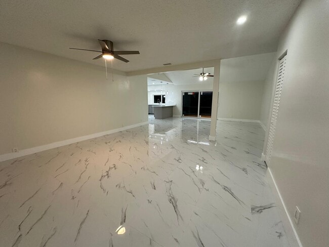 Photo - 2110 NW 109th Ave