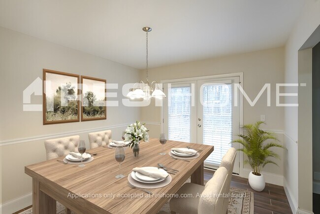 Photo - 428 Raintree Dr