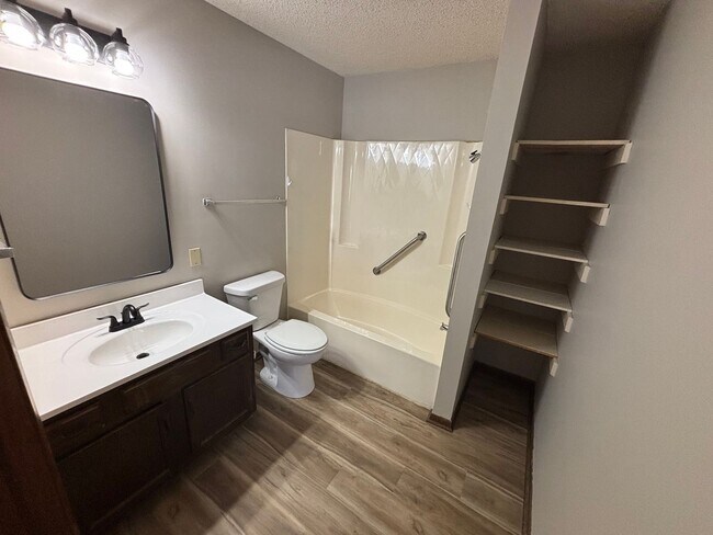 Photo - 2619 W 15th St N Unidad 209