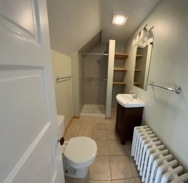 Photo - 27 Loomis St