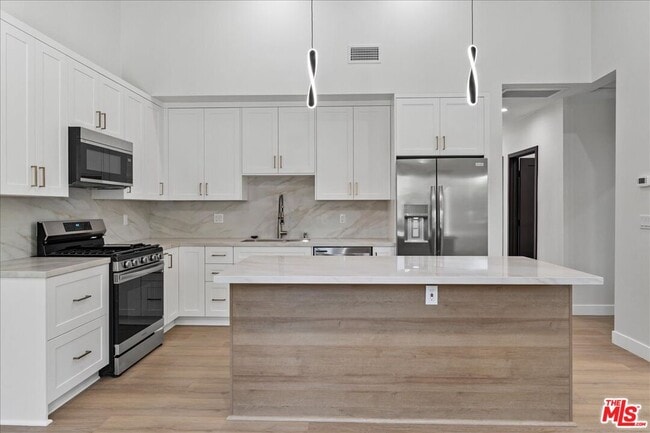 Photo - 5530 Geer Ave