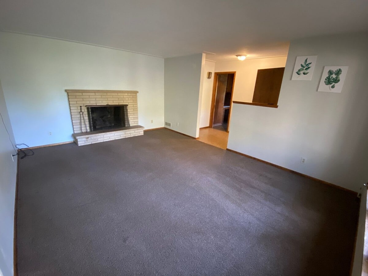 Photo - Great location 3 Bedroom house