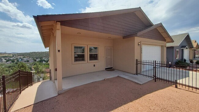 Photo - Three Bedroom with Amazing Views