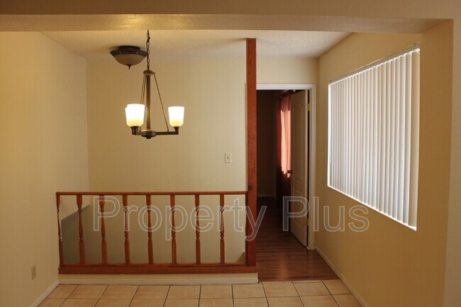 Photo - 2605 S Rita Ln