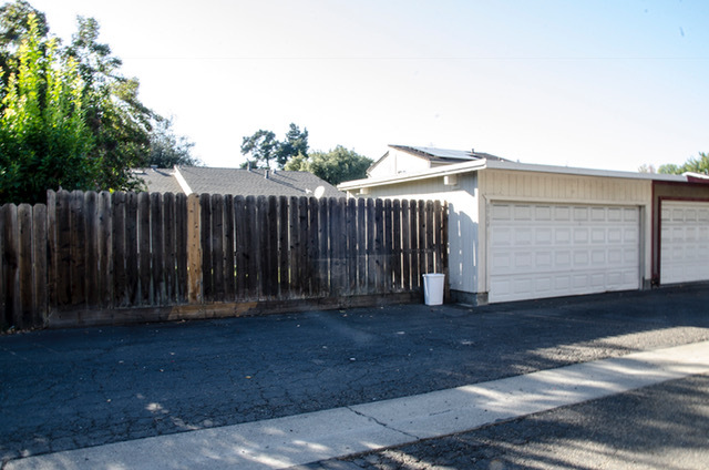 Garage - 6904 Sumter Quay Cir House