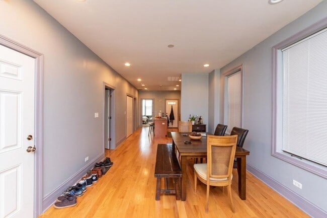 Photo - 3 bedroom in Chicago IL 60622 Unit 2