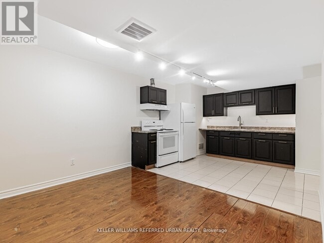 Photo - 29 Brookview Dr