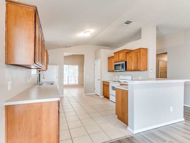 Photo - Beautiful Home in Edmond Community