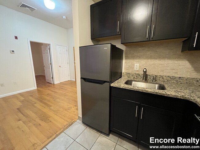 Photo - 11 Edinboro St