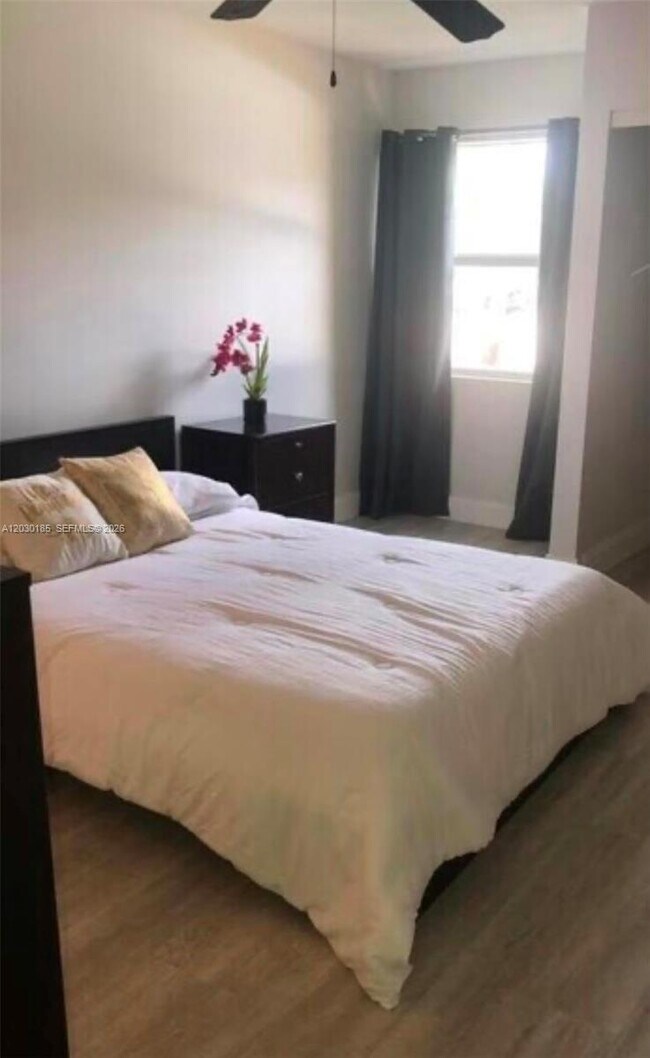 Photo - 11361 SW 3rd St Unidad 11361